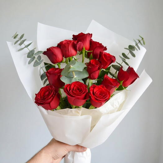 Ramo de 12 rosas rojas