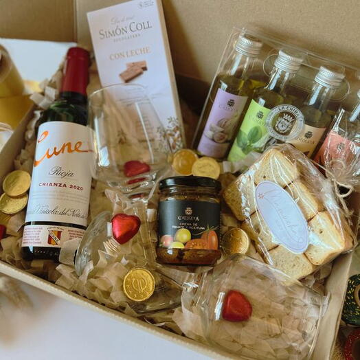 Caja Gourmet Cata de Aceites Premium con Vino Cune y Delicatessen La Chinata