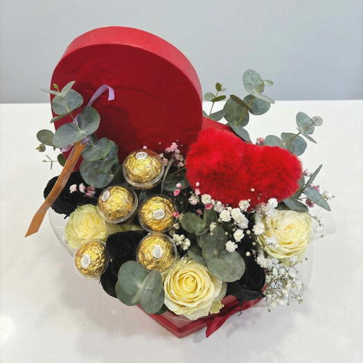 Caja de rosas y bombones