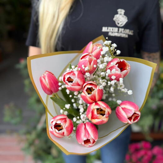 10 pink tulips