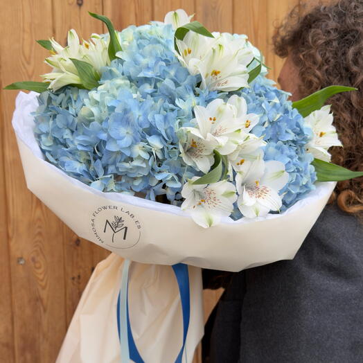 Ramo de hortensias azules