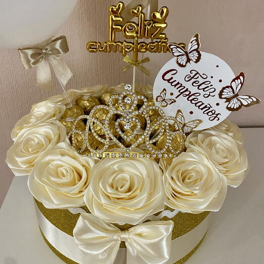 Regalo de cumpleanos para mujer – caja dorada elegante con rosas y Ferrero