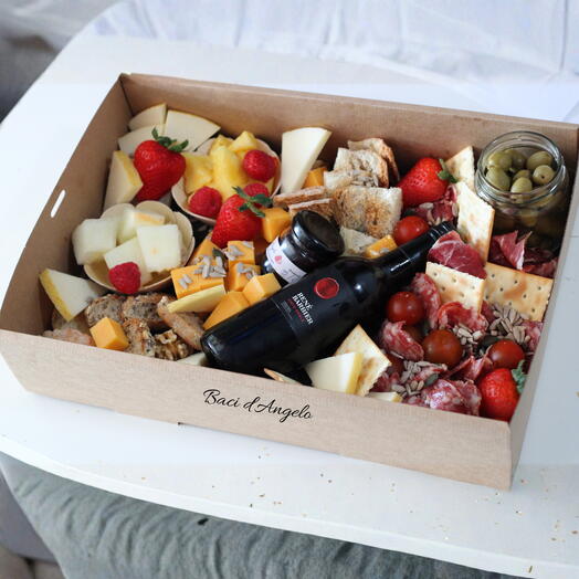 Picnic Wine - Cuts and Cheese