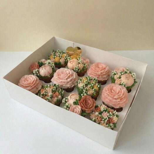 Sweet Love Valentines Box - 12 cupcakes