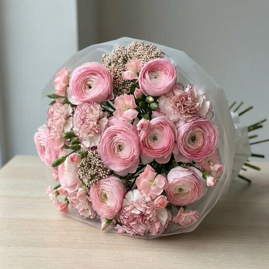Ramo Rosado con Ranunculos y Clavel ARAIK GALSTYAN