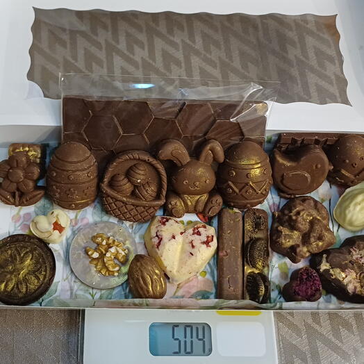 Преміальна реміснича великодня коробка, зроблена вручну, обмеженої серії