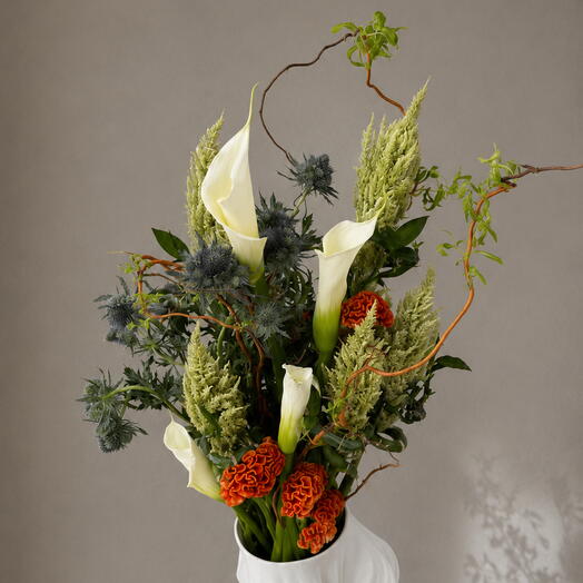 Aura Blanca - Centro Floral con Jarrón Escultural