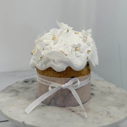 Kulich(sweet Easter bread)