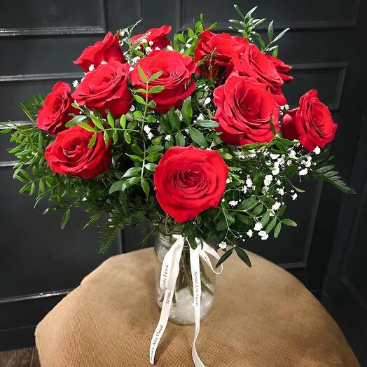 Ramo de Rosas Rojas «Victoria» – Pasion, elegancia y expresion de amor eterno