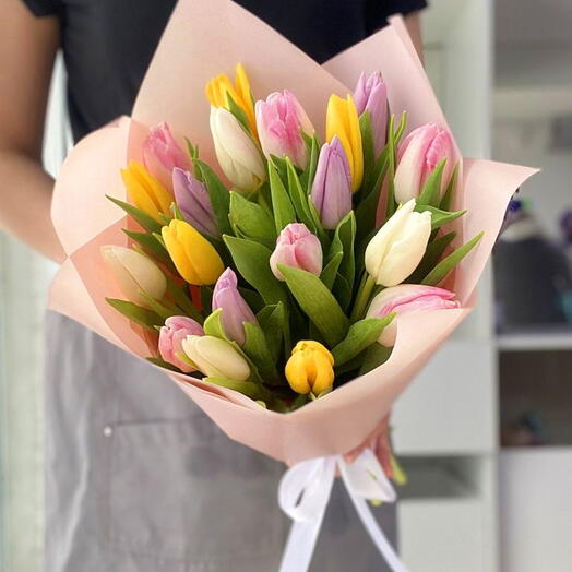Ramo de 10 tulipanes variados