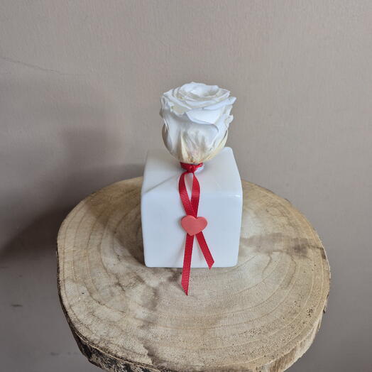 Cubo rosas blanco peq