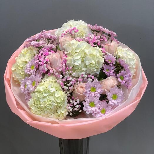 Diamante Natural – Ramo de rosas y flores mixtas en tonos rosados y blancos