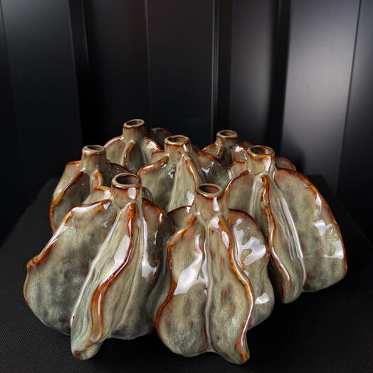 Jarrón de cerámica de 7 cápsulas gris-marrón