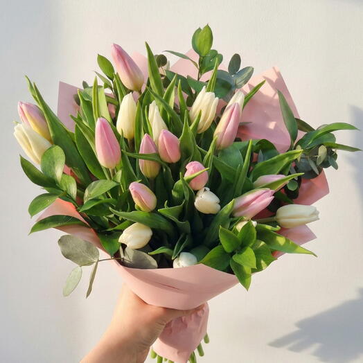Bouquet de 20 tulipes roses et blanches
