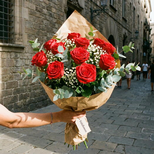 Ramo de 12 rosas rojas