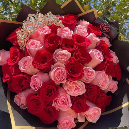 Ramo de rosas variadas