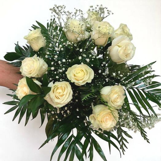 Bouquet de 12 roses blanches