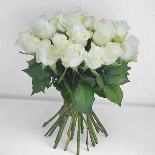 Bouquet of 15 white roses