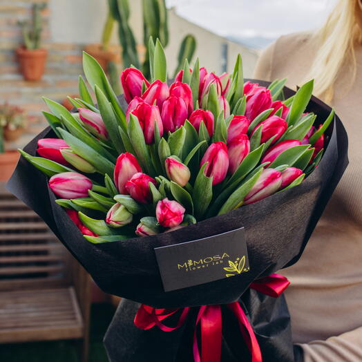 51 red tulips