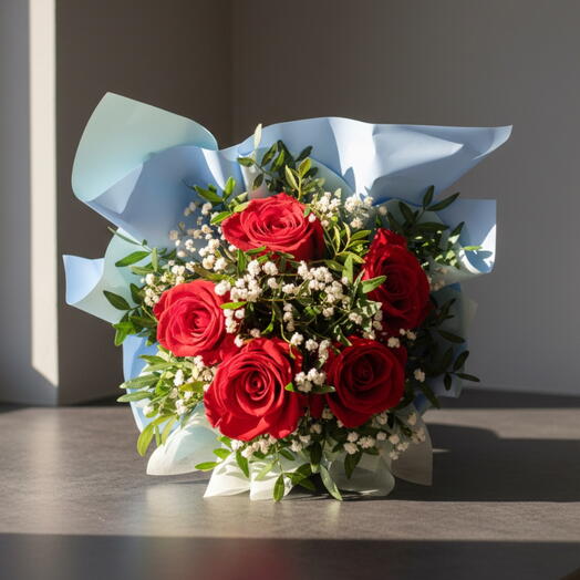 Ramo Clasico de Rosas Rojas y Paniculata