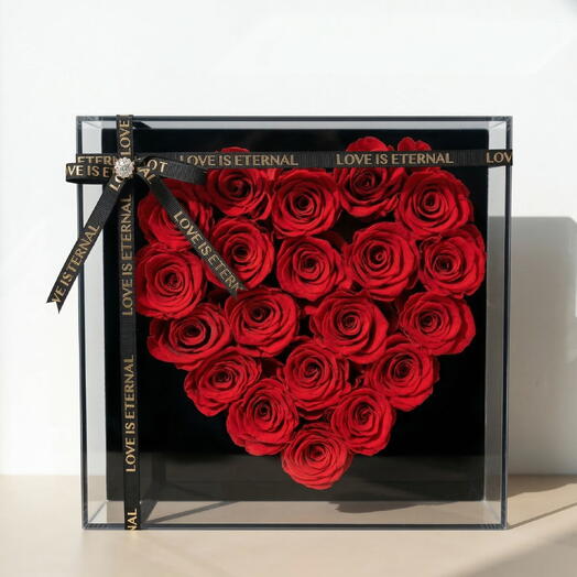 Eternal Heart – Preserved red roses in a transparent frame