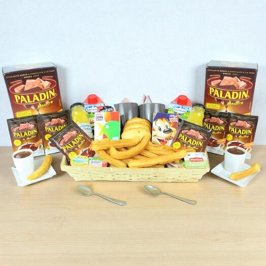 Desayuno con Churros y Chocolate a la Taza – Cesta Gourmet Artesanal