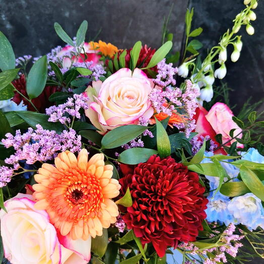 Vivid Tones Bouquet