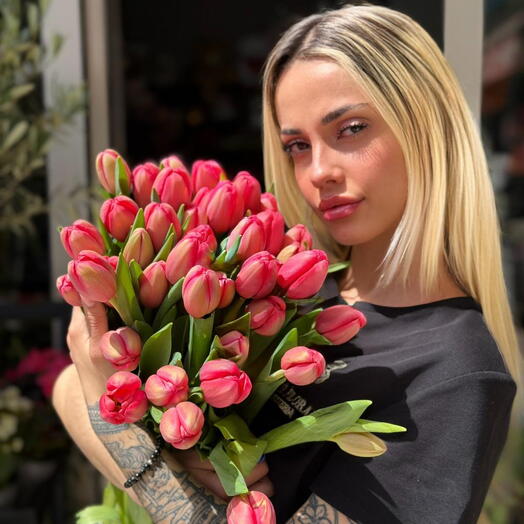 Bouquet of 30 pink tulips