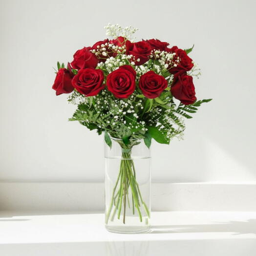 Ramo 12 Rosas rojas cortas