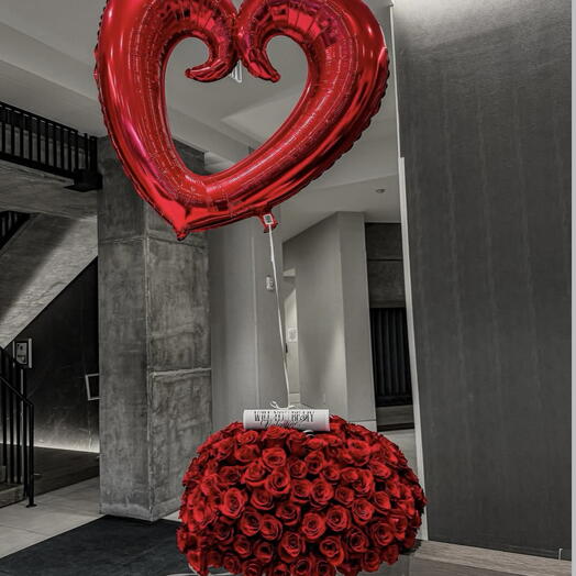 Love  crown - 250 roses