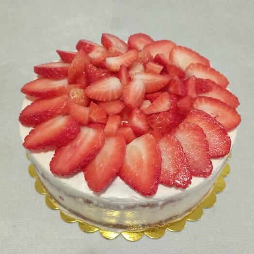 LAYER CAKE DE FRESAS