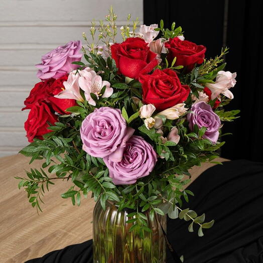 Ramo de rosas roja y rosadas - Danna