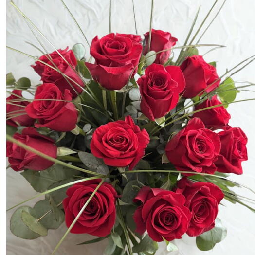 Bouquet of 18 roses