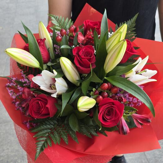 Ramo Variado en tonos rojos