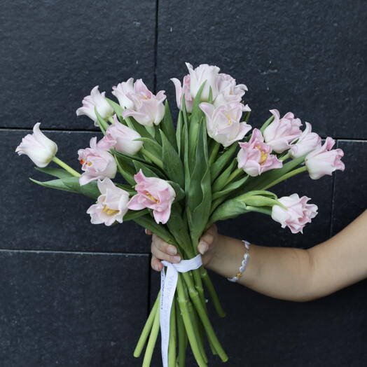 Bouquet of 21 Crown Tulips ARAIK GALSTYAN