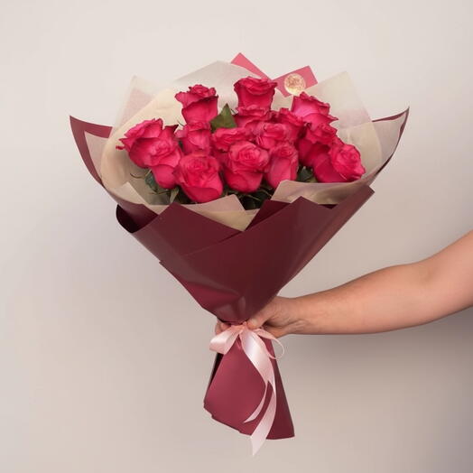 Ramo Rosas Rubi Clasicas — Bouquet de Rosas Rojas Elegantes