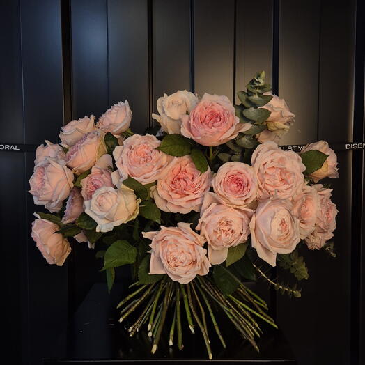 Elegant Bouquet by Araik Galstyan