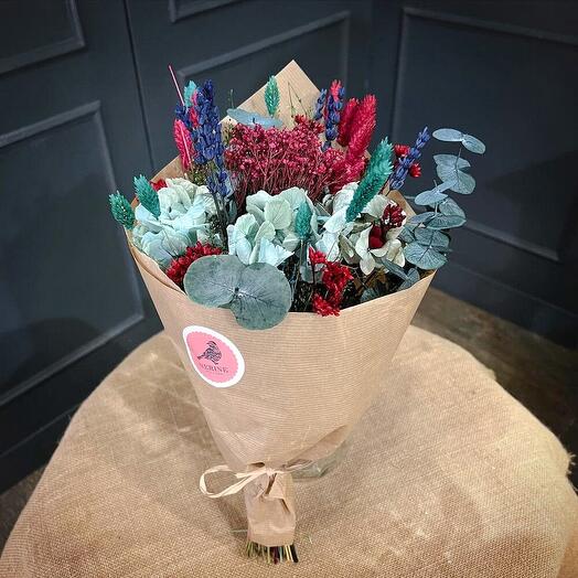 Ramo de flores preservadas «Ariel»