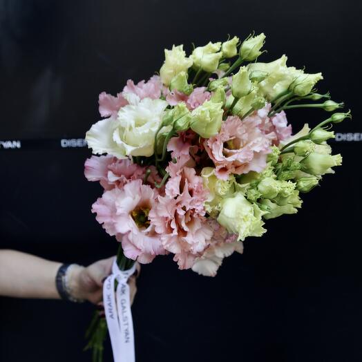 Ramo de 7 Lisianthus Rosado ARAIK GALSTYAN