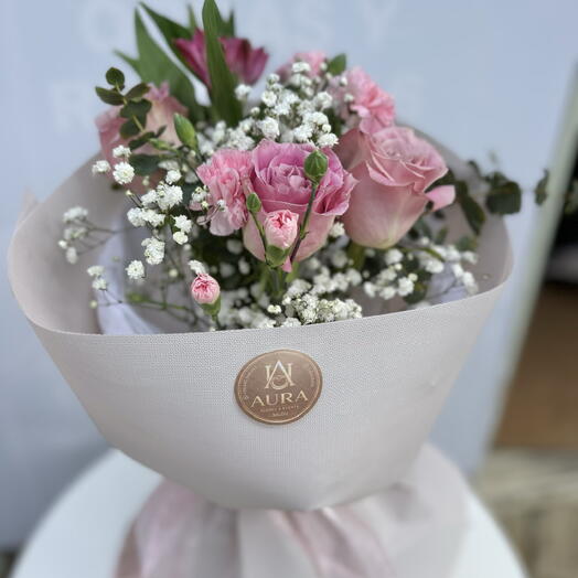 Romantic bouquet of fresh flowers