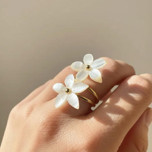 Sortija flor doble nacar