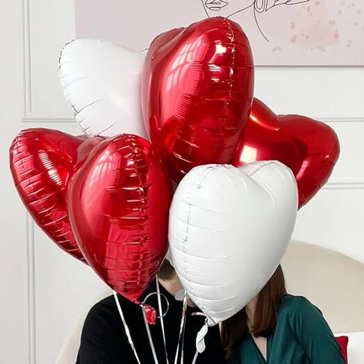 Conjunto de corazones rojos y blancos (9)