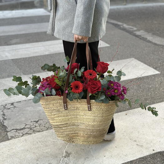 Capazo de flores True love