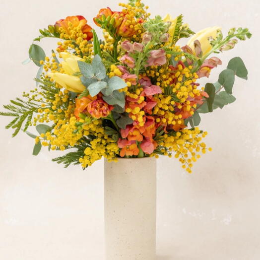 Сильная девушка