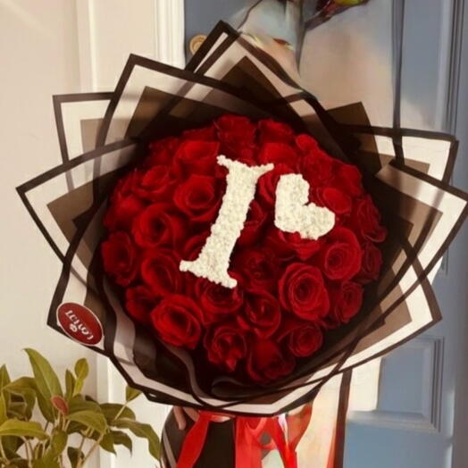 Ramo con letra de 50 rosas