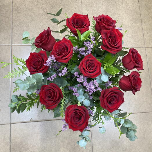 12 роз премиум