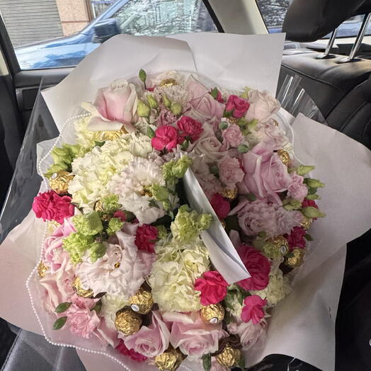 Букет белых роз