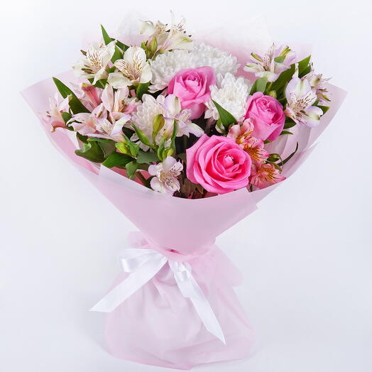 Ramo de rosas, alstroemerias y margaritas