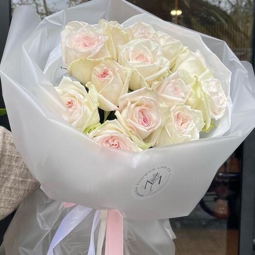 White roses bouquet