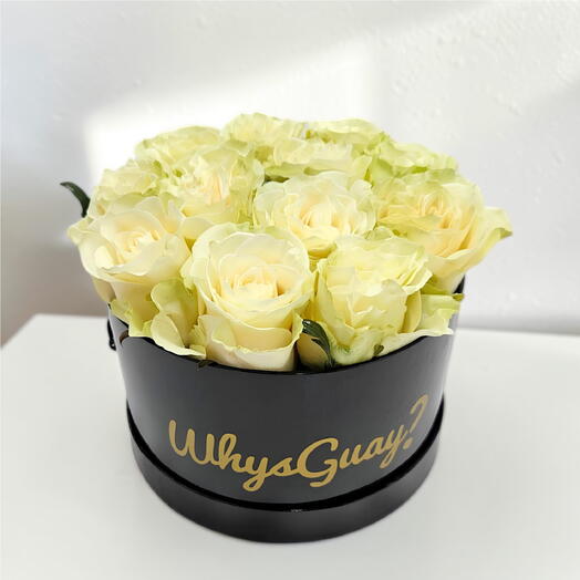 Box 18cm de rosas blancas